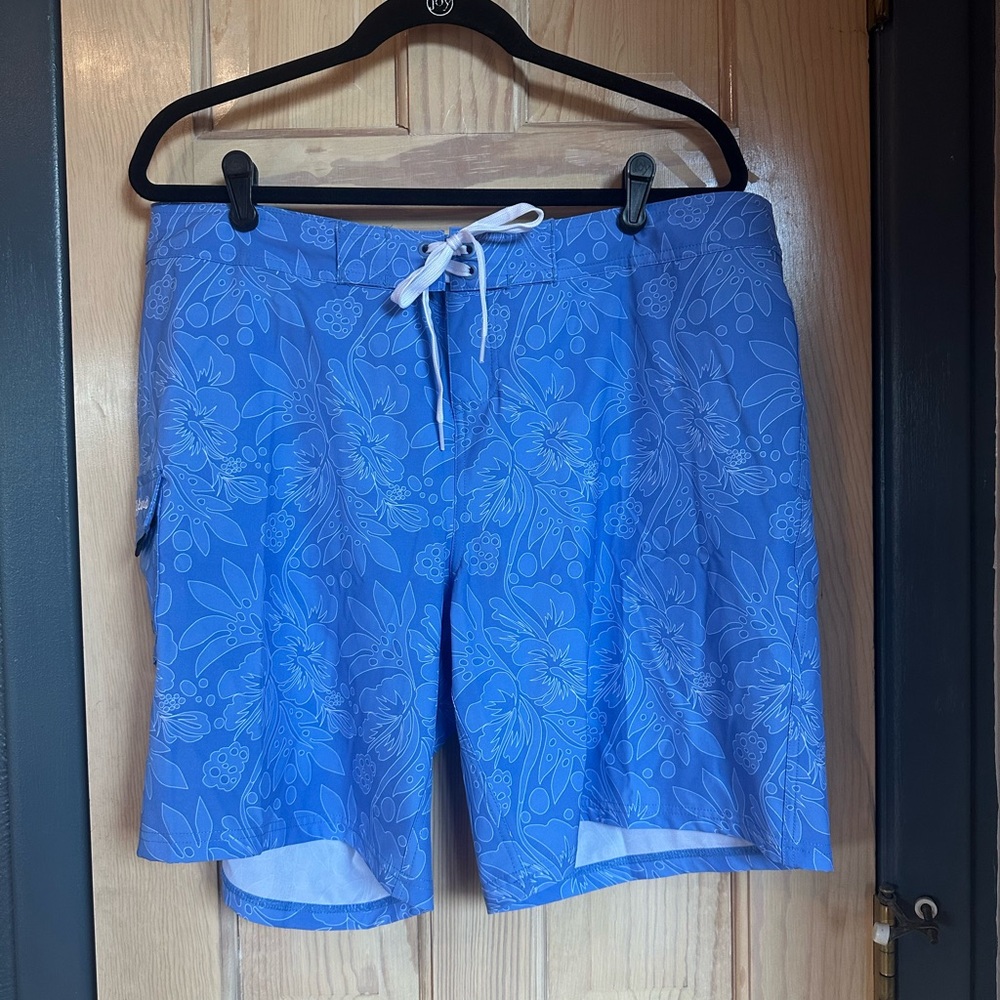 Women's Blue Floral Board Shorts 14